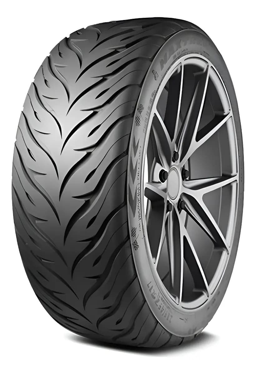 Llanta 235/40r18 Maxtrek Maximus Ds01 95w